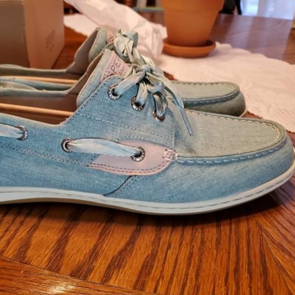 Sperry - Picture 4 of 6